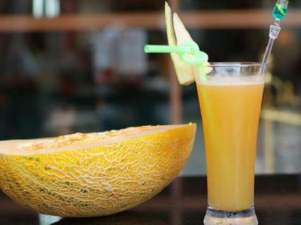 吃冰红茶可以吃哈密瓜,夏日消暑新风尚