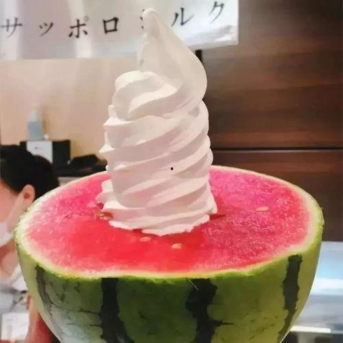 甜点吃瓜,尽享美味甜点时光